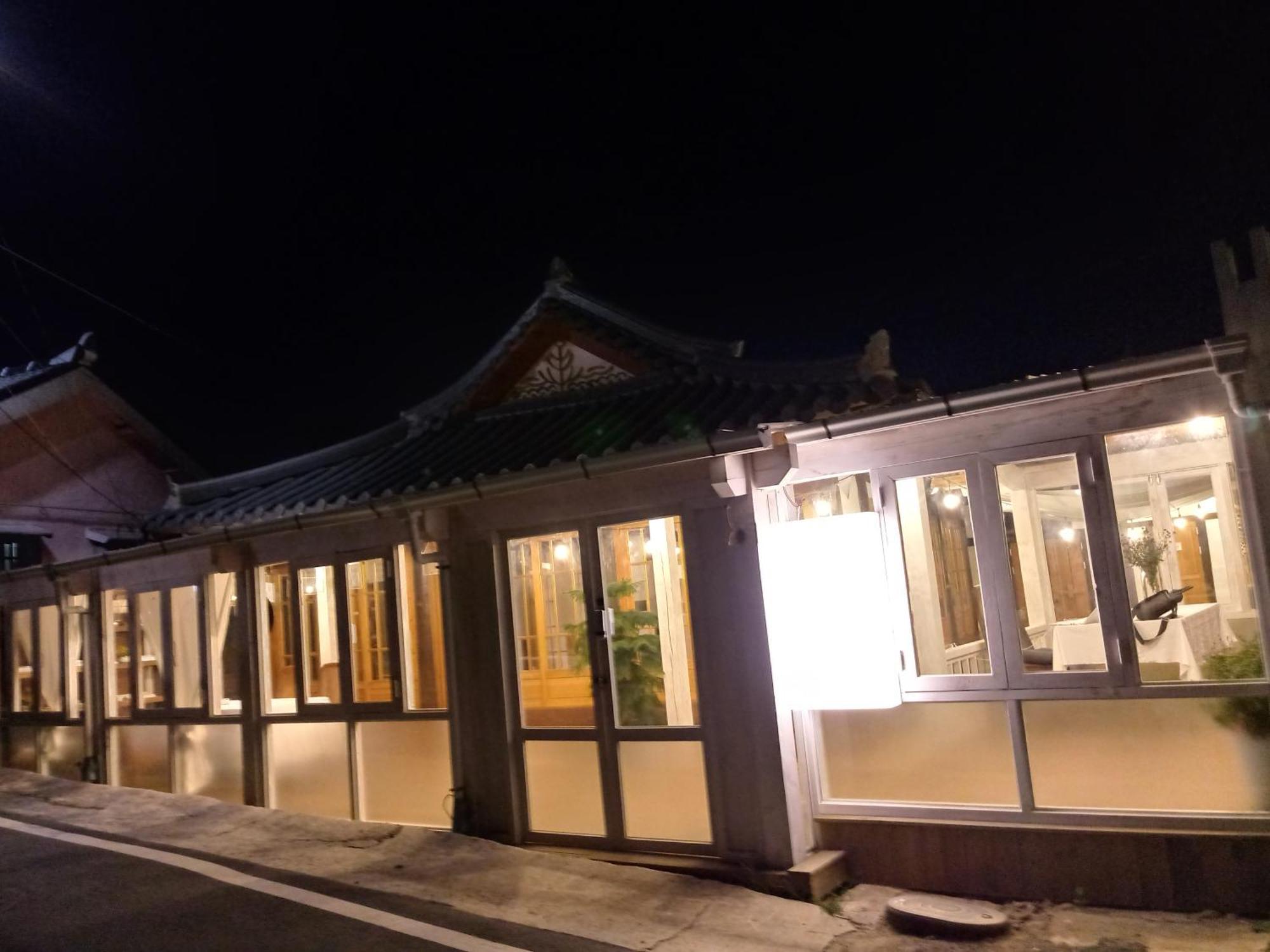 Hundred Years Hanok Mokpo Exterior foto